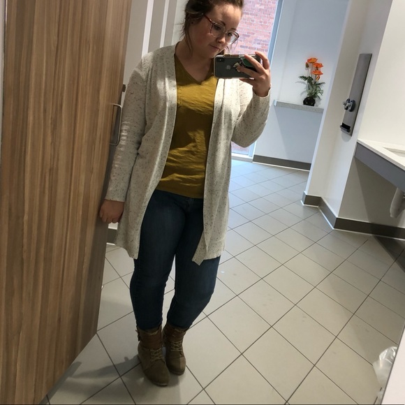 Meet your Posher, Kaleigh - Picture 4 of 8